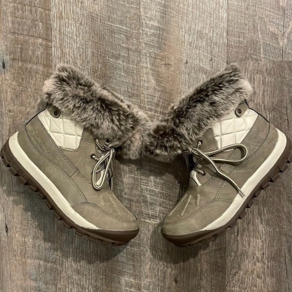 Bearpaw Becca waterproof leather Winter snow boots with lugged sole size 7